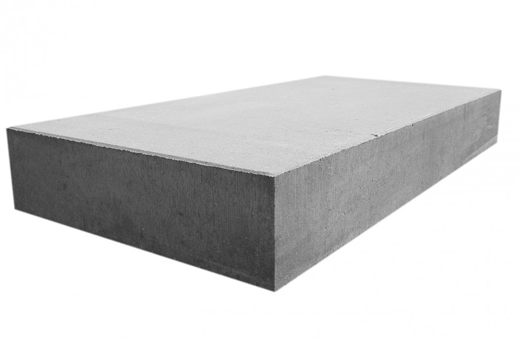 Tykke betontrappetrin i størrelsen 30x60x30